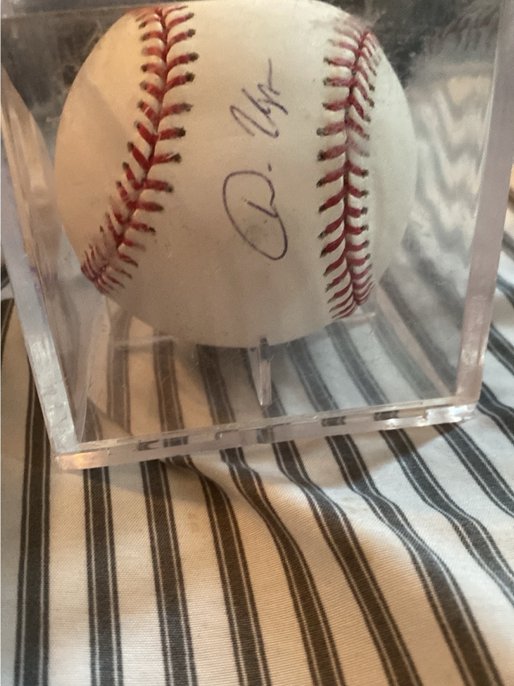 Dan Uggla Autographed White Baseball acrylic display case